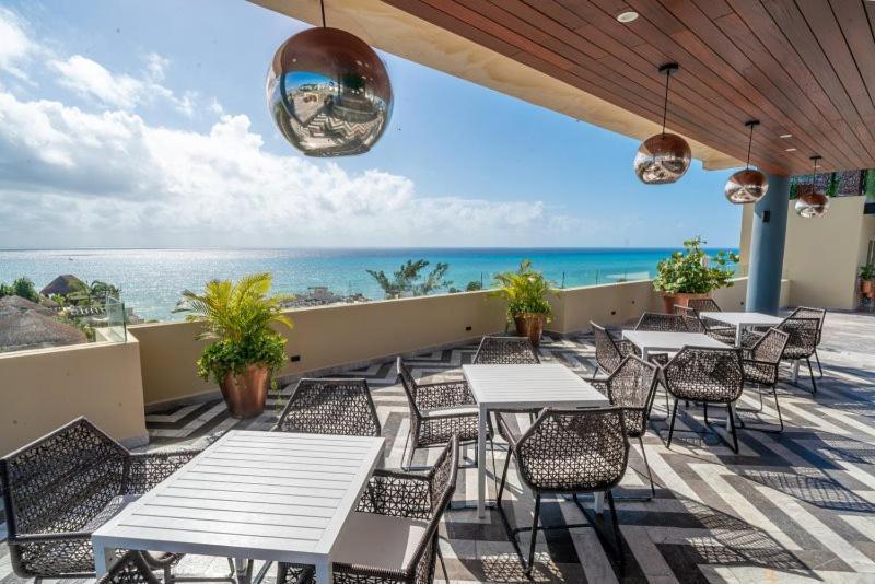 Luxury 2 Bedroom - Beautiful Ocean View At Singular Joy Residences, Jade